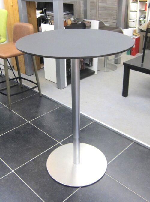 ronde-tafel-brio-lapalma-outlet-2dehands-toonzaalmodel