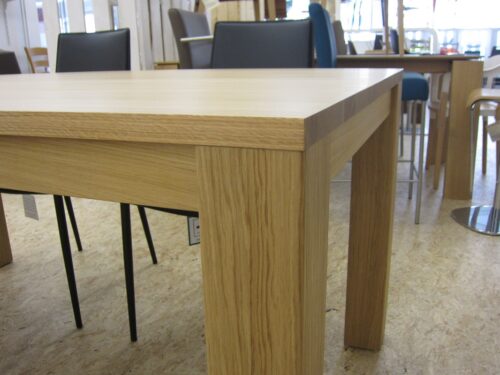 verlengbare-houten-tafel-melbourne-mobitec-outlet-2dehands-toonzaalmodel