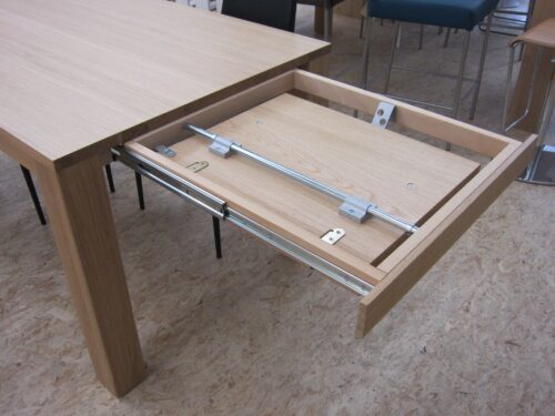 verlengbare-houten-tafel-melbourne-mobitec-outlet-2dehands-toonzaalmodel