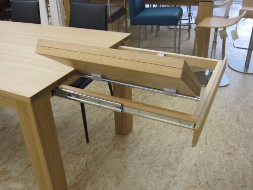 verlengbare-houten-tafel-melbourne-mobitec-outlet-2dehands-toonzaalmodel