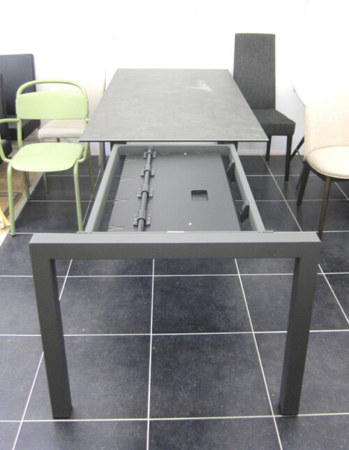 verlengbare-keramische-tafel-julia-mobliberica-outlet-2dehands-toonzaalmodel