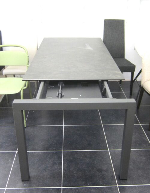 verlengbare-keramische-tafel-julia-mobliberica-outlet-2dehands-toonzaalmodel