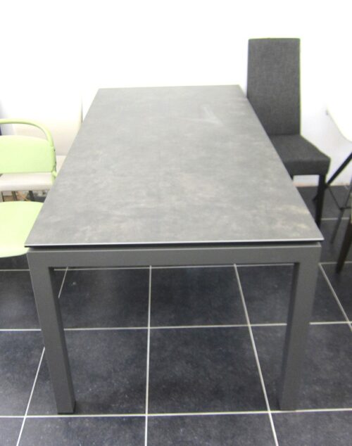 verlengbare-keramische-tafel-julia-mobliberica-outlet-2dehands-toonzaalmodel