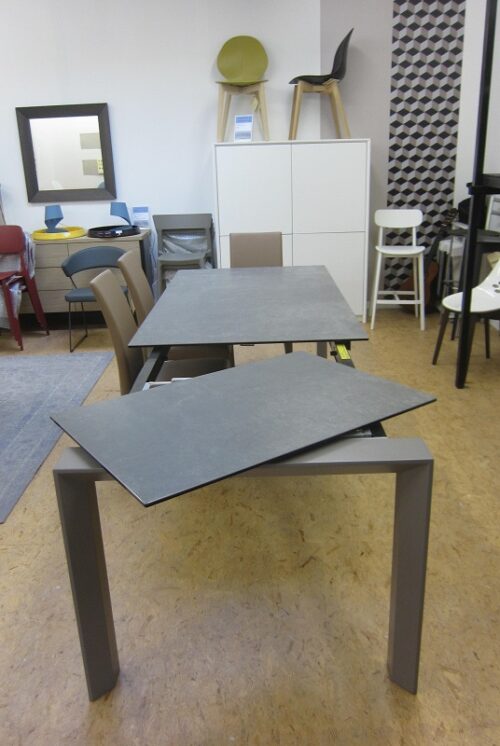 verlengbare-keramische-tafel-omnia-calligaris-outlet-2dehands-toonzaalmodel